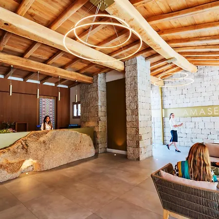 Szálloda Amasea San Teodoro